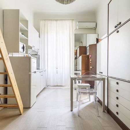 Ferienwohnung Charming Nest In The Heart Of Milano-Isola Exterior foto